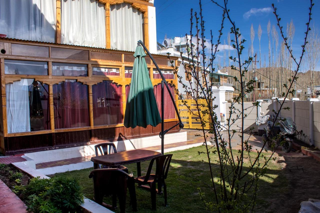 Laksdup Guest House Leh Exterior foto